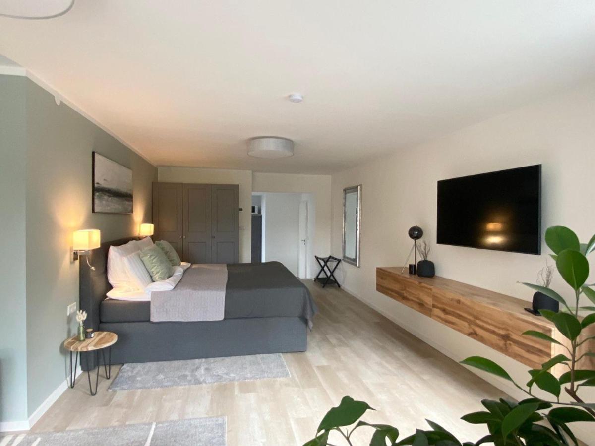 Apartment Qt - Neu - Lage - Parkplatz *