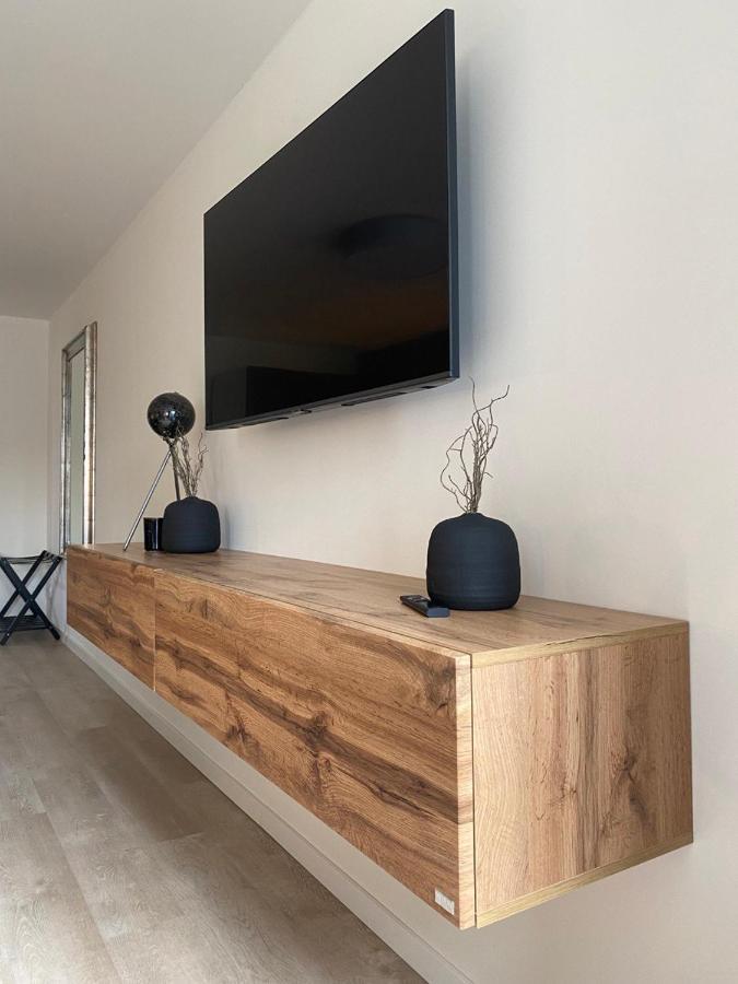 Qt - Neu - Lage - Parkplatz Apartment *