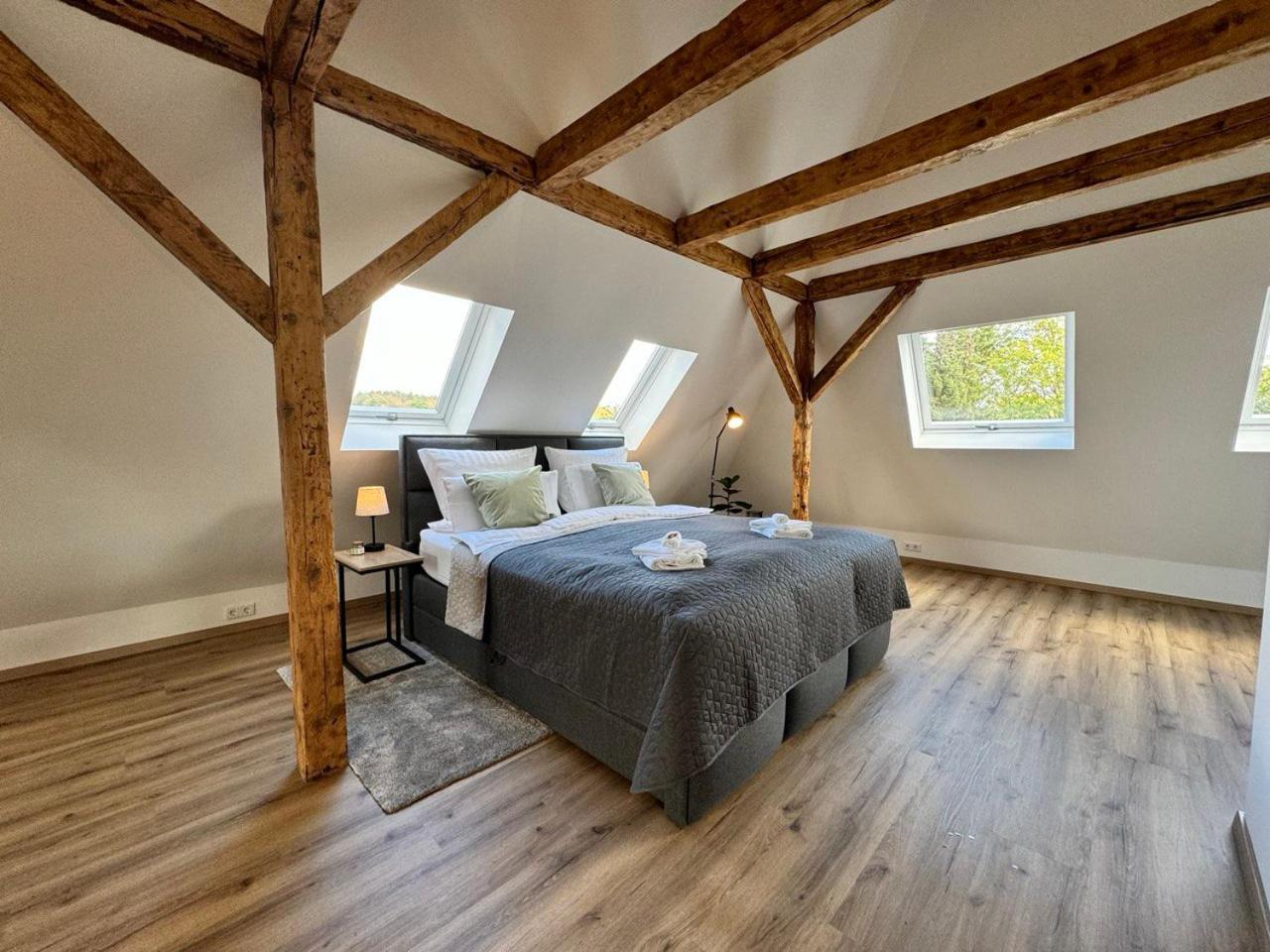 Apartment Qt - Neu - Lage - Parkplatz Detmold