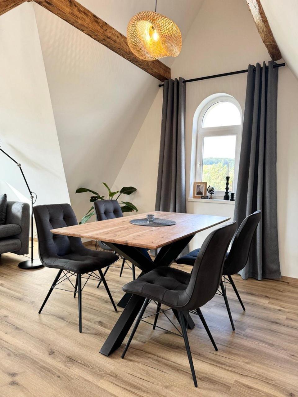 Apartment Qt - Neu - Lage - Parkplatz Detmold